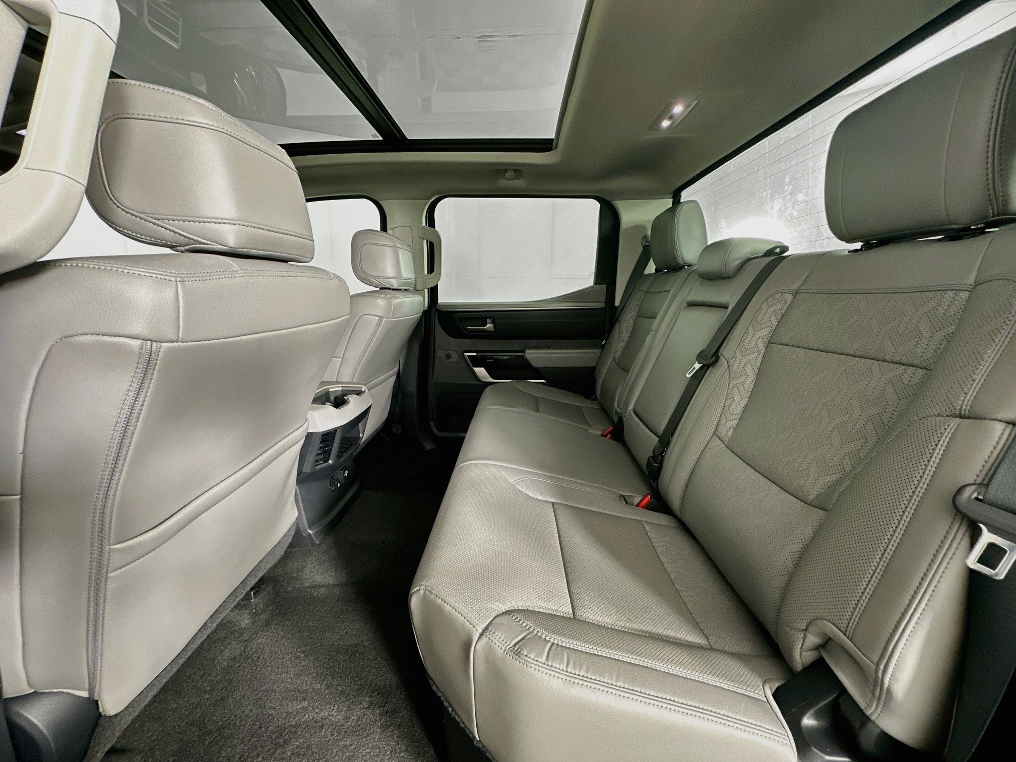 Used 2024 Toyota Tundra Limited RWD image 28