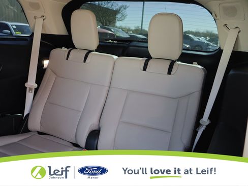 Used 2021 Ford Explorer Limited w/ Equipment Group 301A image 31