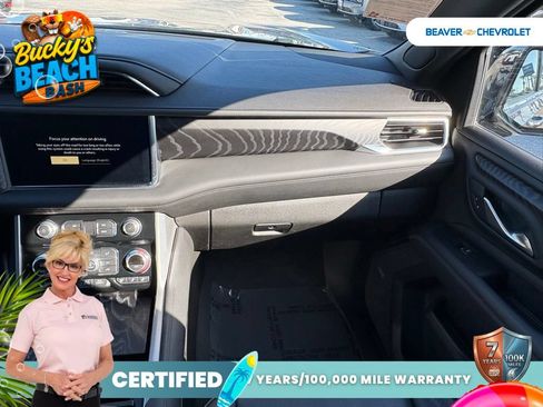 Used 2024 GMC Yukon XL Denali AWD/4WD image 17