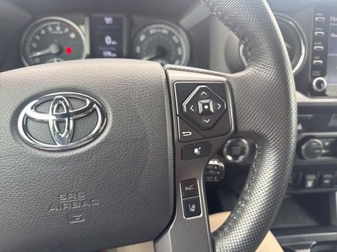 Used 2021 Toyota Tacoma TRD Sport w/ Technology Package AWD/4WD image 21