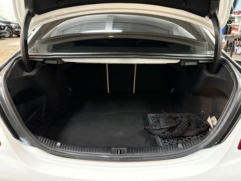 Used 2018 Mercedes-Benz C 300 4MATIC Sedan image 9