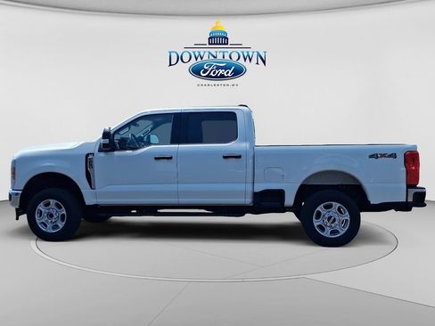 Used 2025 Ford F250 XLT w/ Snow Plow Prep Package AWD/4WD image 6
