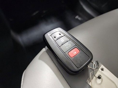 Certified 2022 Toyota RAV4 XLE Premium image 39