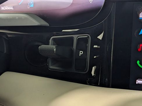 New 2026 Porsche Taycan image 35