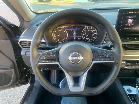 New 2025 Nissan Altima 2.5 SV w/ SV Special Edition Package image 21