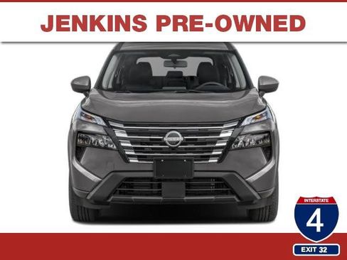 Used 2024 Nissan Rogue SV AWD/4WD image 35