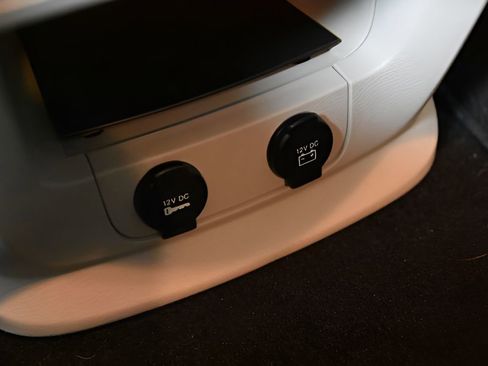 Used 2018 Dodge Grand Caravan SE w/ UConnect Hands-Free Group FWD image 20