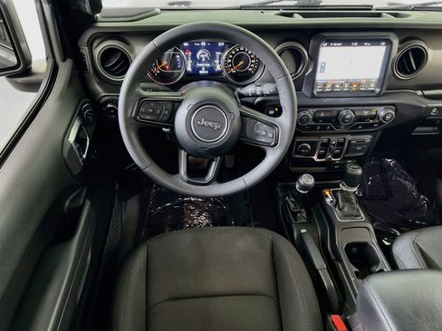 Used 2023 Jeep Wrangler Unlimited Sport w/ Sun And Sound Package AWD/4WD image 21