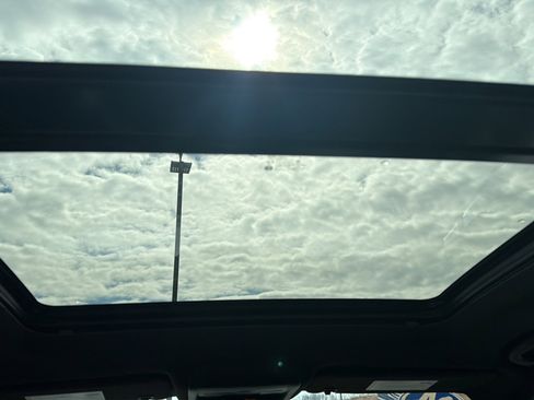 Used 2024 Cadillac XT6 Premium Luxury w/ Technology Package image 20