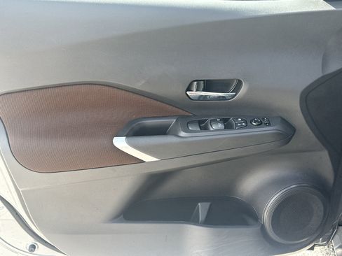 Used 2024 Nissan Kicks SR FWD image 10