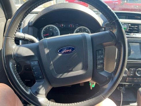 Used 2011 Ford Escape Limited w/ 301A Rapid Spec Order Code FWD image 7
