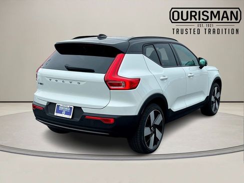 New 2026 Volvo EX40 Plus w/ Climate Package image 3