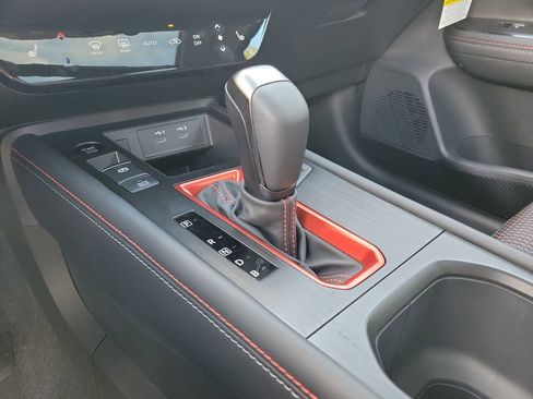 New 2025 Nissan Kicks SR w/ SR Premium Package image 36