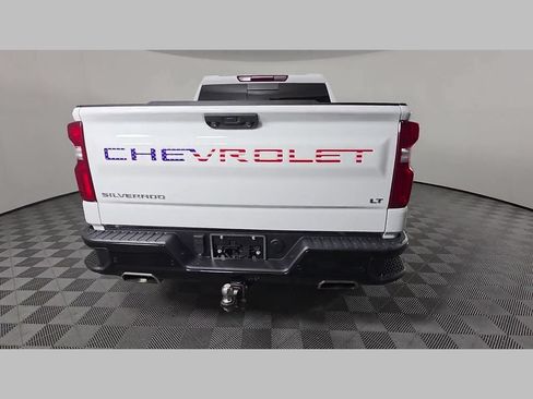 Used 2024 Chevrolet Silverado 1500 LT Trail Boss w/ LT Trail Boss Premium Package AWD/4WD image 45