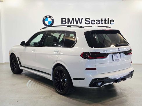 New 2026 BMW X7 xDrive40i w/ Executive Package image 4