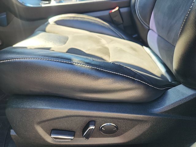 Used 2019 Ford Edge ST AWD/4WD image 23