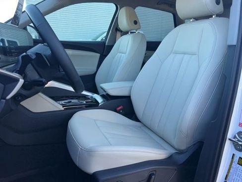 New 2025 Audi Q5 Premium image 19