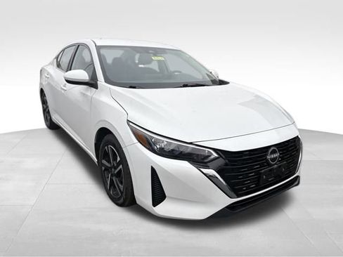Used 2024 Nissan Sentra SV image 1