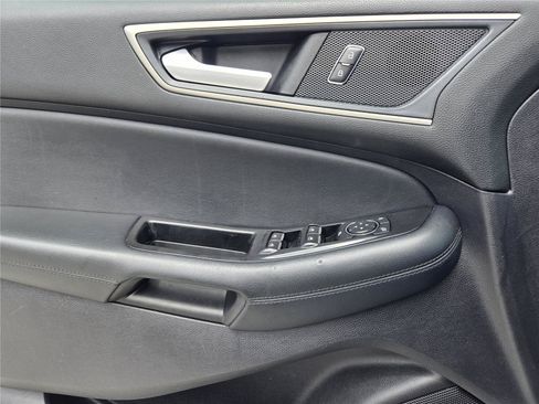 Used 2019 Ford Edge SEL w/ Equipment Group 201A FWD image 21