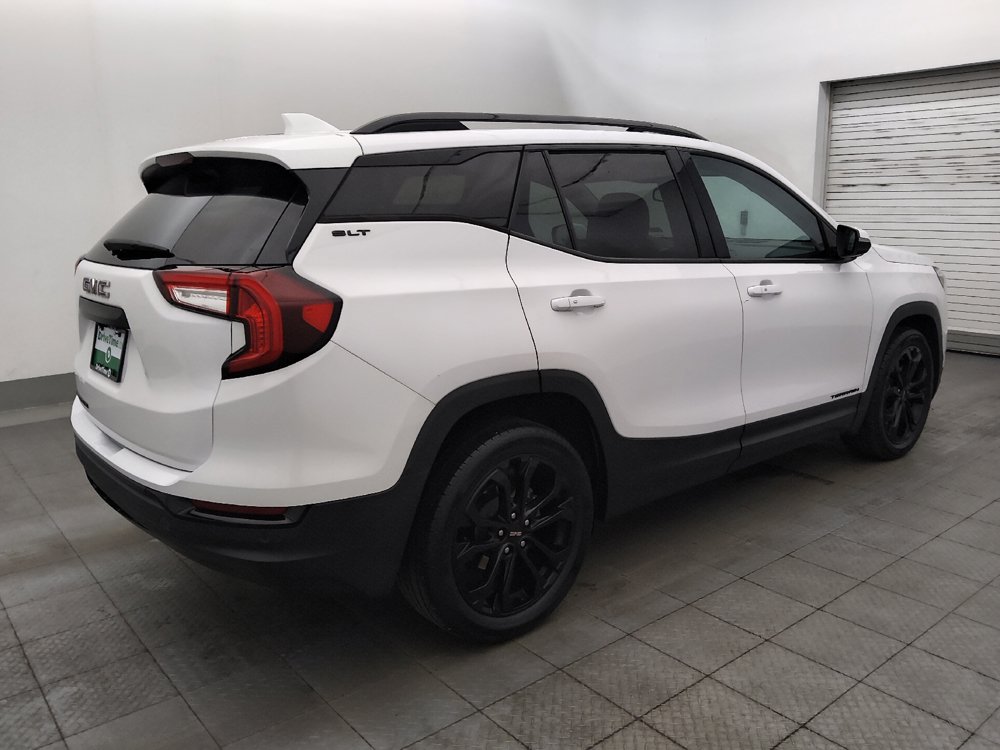 Used 2022 GMC Terrain SLT w/ Elevation Edition FWD image 10