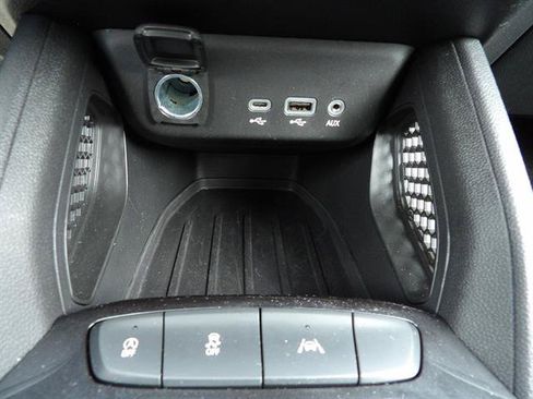 Certified 2023 Chevrolet TrailBlazer LT FWD image 23