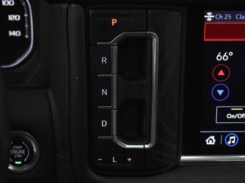 Used 2021 GMC Yukon XL Denali image 41