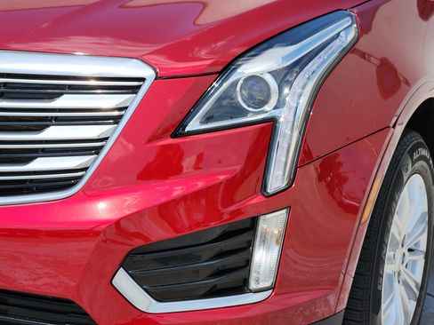 Used 2019 Cadillac XT5 FWD image 10