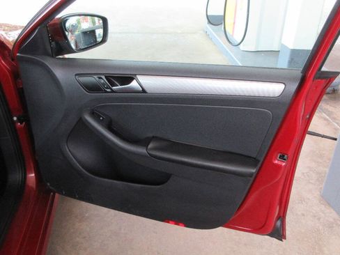 Used 2018 Volkswagen Jetta S FWD image 29