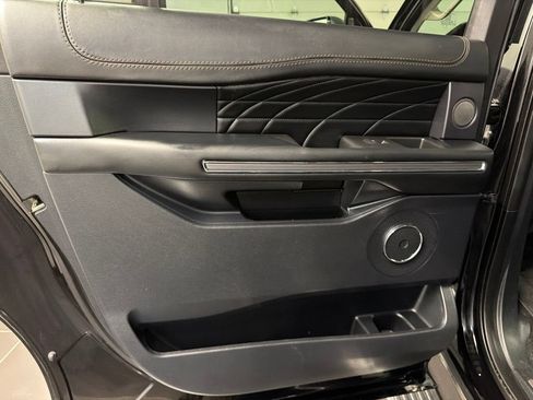 Used 2020 Ford Expedition Max Platinum AWD/4WD image 36