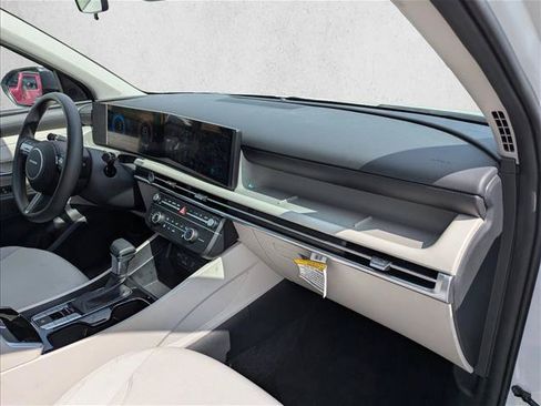 Certified 2026 Hyundai Tucson SE FWD image 26