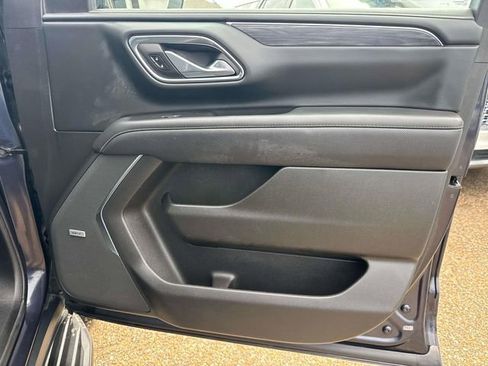 Used 2023 GMC Yukon XL SLT image 20