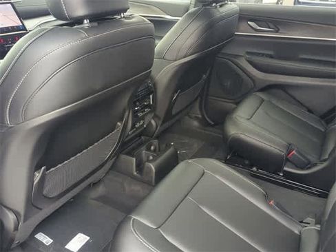 New 2025 Jeep Grand Cherokee L Limited image 18