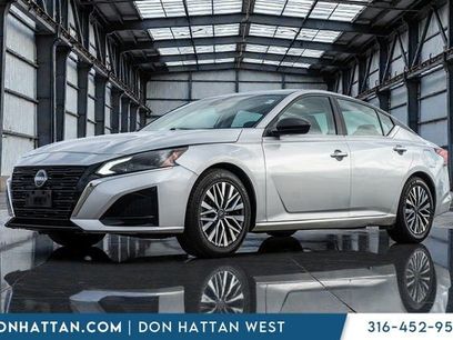 Used 2024 Nissan Altima 2.5 SV