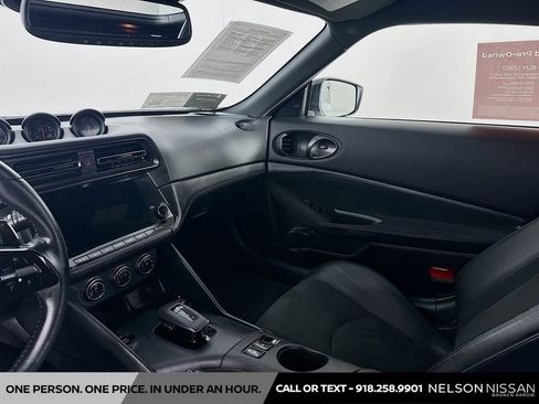 Certified 2025 Nissan Z Performance w/ Floor Mat Package image 24