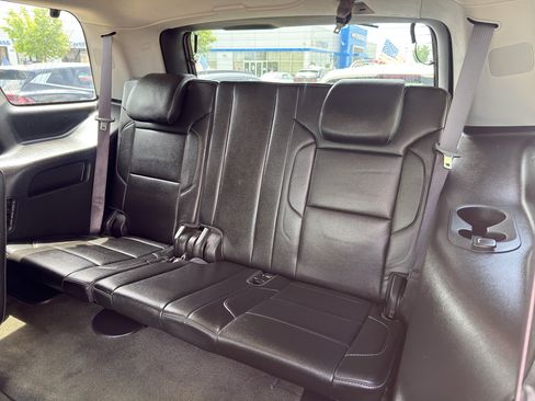 Used 2016 Chevrolet Tahoe LT w/ Luxury Package AWD/4WD image 17