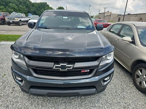 Used 2017 Chevrolet Colorado Z71 AWD/4WD image 2