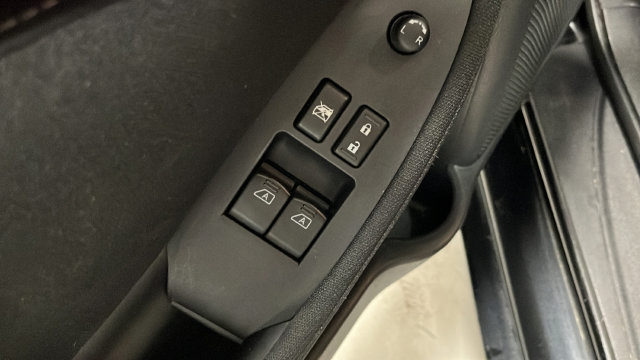 Used 2016 Nissan 370Z Coupe RWD image 19