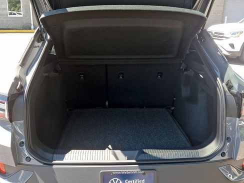 Certified 2024 Volkswagen ID.4 2WD image 27