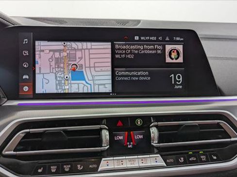 Used 2022 BMW X6 xDrive40i w/ M Sport Package AWD/4WD image 26