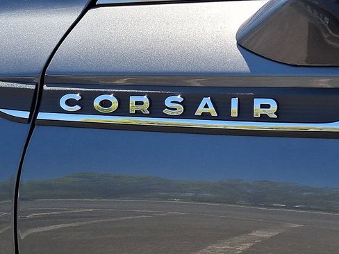 Certified 2022 Lincoln Corsair Reserve w/ Equipment Group 201A AWD/4WD image 32