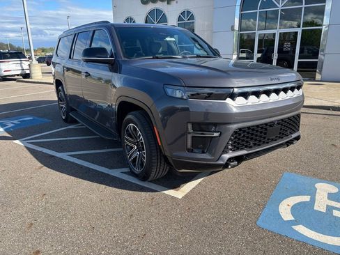 New 2026 Jeep Grand Wagoneer L 4WD image 3