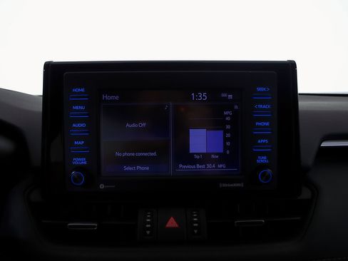 Used 2022 Toyota RAV4 XLE Premium image 19