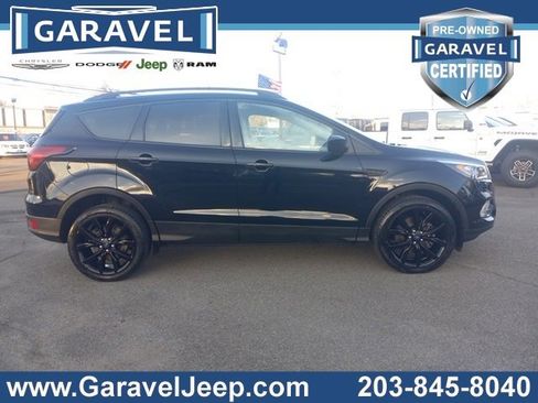 Used 2019 Ford Escape SE image 8