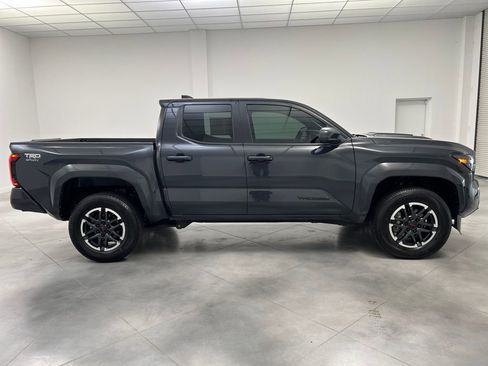 Used 2024 Toyota Tacoma TRD Sport RWD image 15