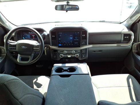 Used 2025 Ford F150 XLT w/ Equipment Group 301A Standard RWD image 19