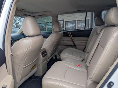 Used 2013 Toyota Highlander Limited image 17