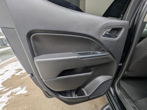 Used 2020 Chevrolet Colorado LT w/ Redline Special Edition image 37