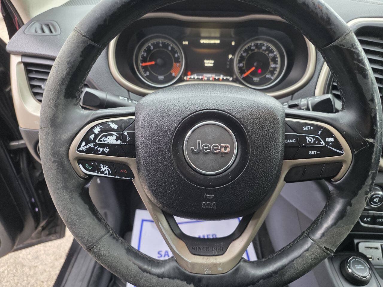 Used 2015 Jeep Cherokee Limited AWD/4WD image 21