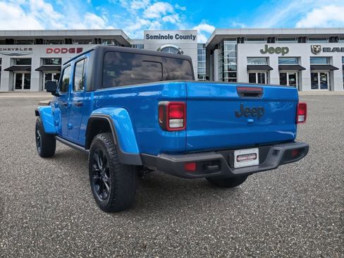 Certified 2025 Jeep Gladiator Sport AWD/4WD image 6
