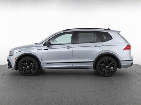 Certified 2024 Volkswagen Tiguan SE R-Line AWD/4WD image 5